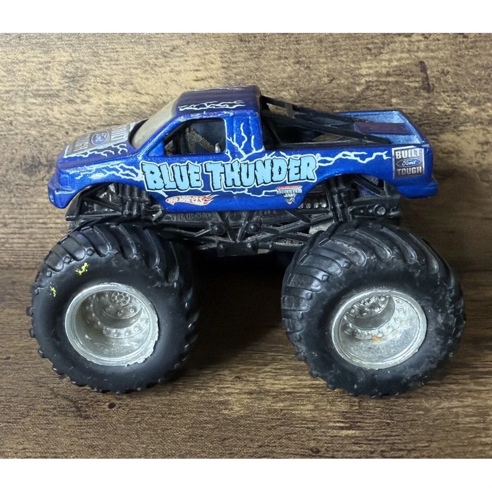 Monster Jam Hot Wheels Blue Thunder 1:64 Diecast Please Read Fast Safe Shipping